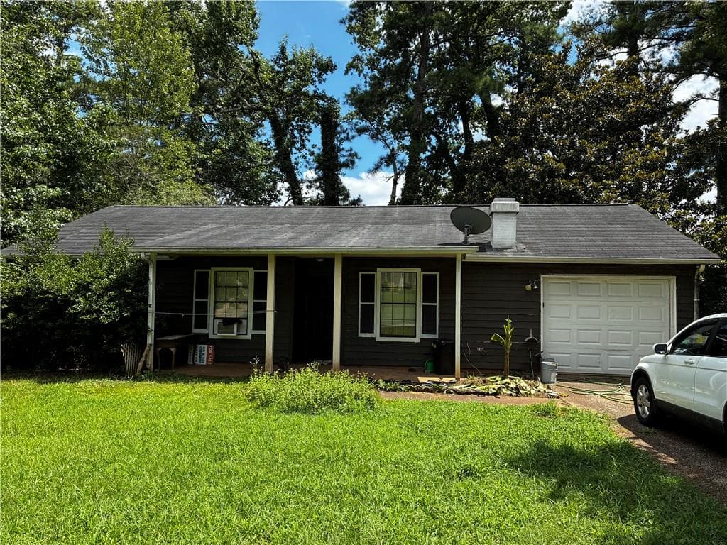 3 bedroom, 2 bathroom single family residence for rent at 3901 Wood Path Drive, Stone Mountain, GA 30083 for $1,800 a month — photo 2