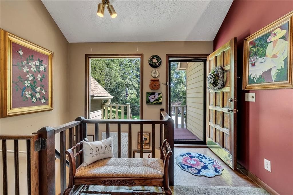 3 bedroom, 2 bathroom, 1,636 sq ft single family residence for sale at 709 Cobb Trail, Woodstock, GA 30188 — photo 4