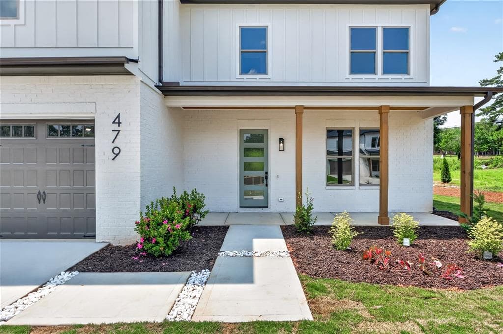 5 bedroom, 4 bathroom, 3,295 sq ft single family residence under contract at 479 Majestic Oaks Place, Smyrna, GA 30082 — photo 3