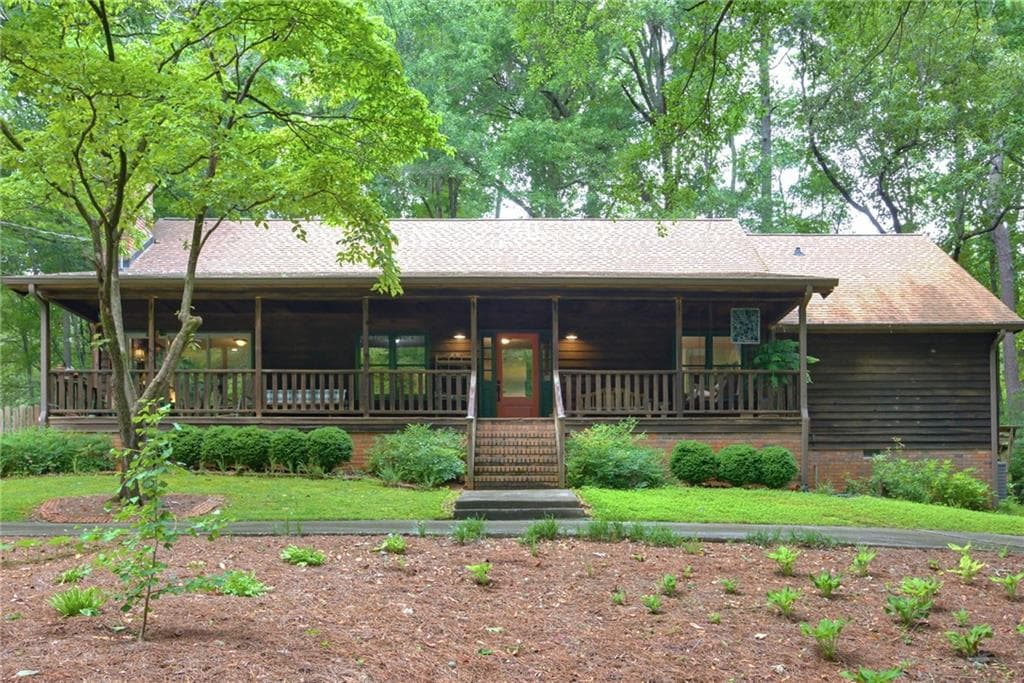 4 bedroom, 3 bathroom, 3,216 sq ft single family residence for sale at 496 Carlouetta Road, Mableton, GA 30126 — photo 2