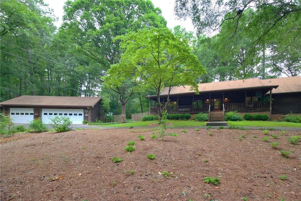4 bedroom, 3 bathroom, 3,216 sq ft single family residence for sale at 496 Carlouetta Road, Mableton, GA 30126 — photo 4