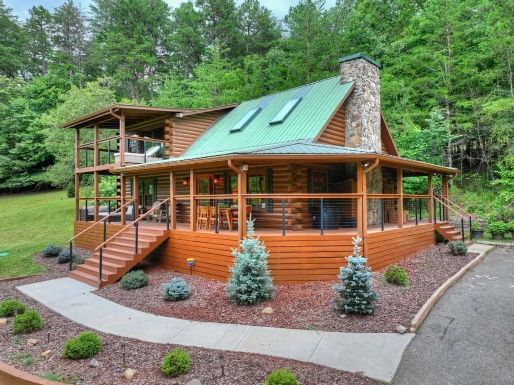 2 bedroom, 2 bathroom, 1,680 sq ft single family residence for sale at 355 Happy Valley Lane, Morganton, GA 30560