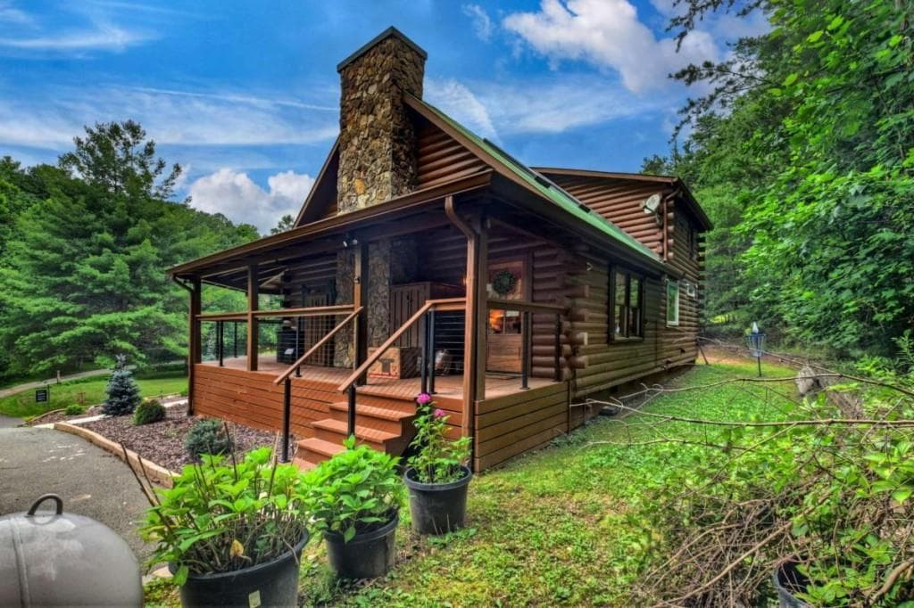 2 bedroom, 2 bathroom, 1,680 sq ft single family residence for sale at 355 Happy Valley Lane, Morganton, GA 30560 — photo 5