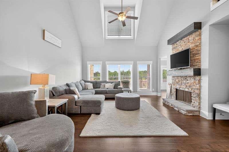 4 bedroom, 5 bathroom, 5,761 sq ft single family residence for sale at 2112 Meadowood Cove, Monroe, GA 30655 — photo 7