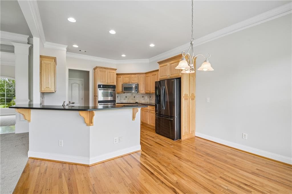 4 bedroom, 4 bathroom, 2,807 sq ft single family residence for sale at 1040 E Magnolia Loop, Madison, GA 30650 — photo 4
