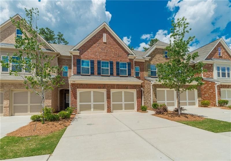 4 bedroom, 4 bathroom, 2,327 sq ft townhouse for rent at 3494 New Fawn Lane, Alpharetta, GA 30004 for $3,200 a month — photo 1 of 22