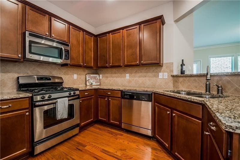 4 bedroom, 4 bathroom, 2,327 sq ft townhouse for rent at 3494 New Fawn Lane, Alpharetta, GA 30004 for $3,200 a month — photo 7