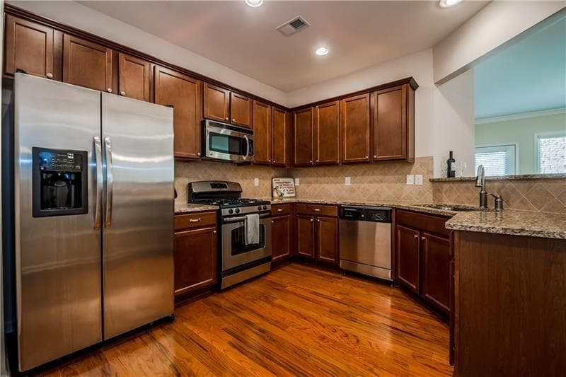 4 bedroom, 4 bathroom, 2,327 sq ft townhouse for rent at 3494 New Fawn Lane, Alpharetta, GA 30004 for $3,200 a month — photo 8