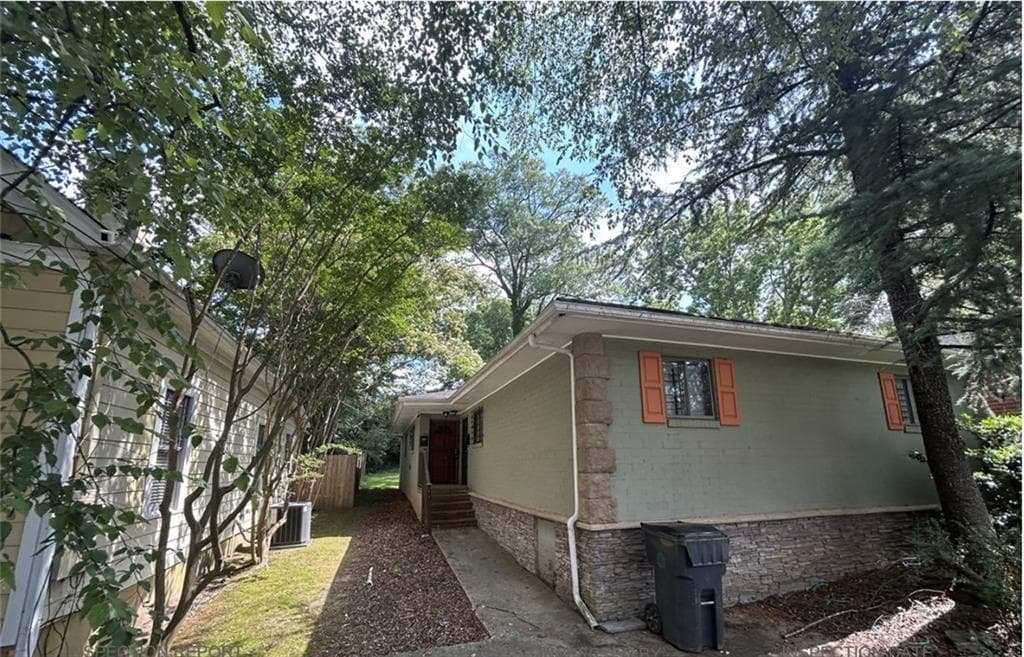 duplex sold at 1332 Eubanks Avenue, East Point, GA 30344