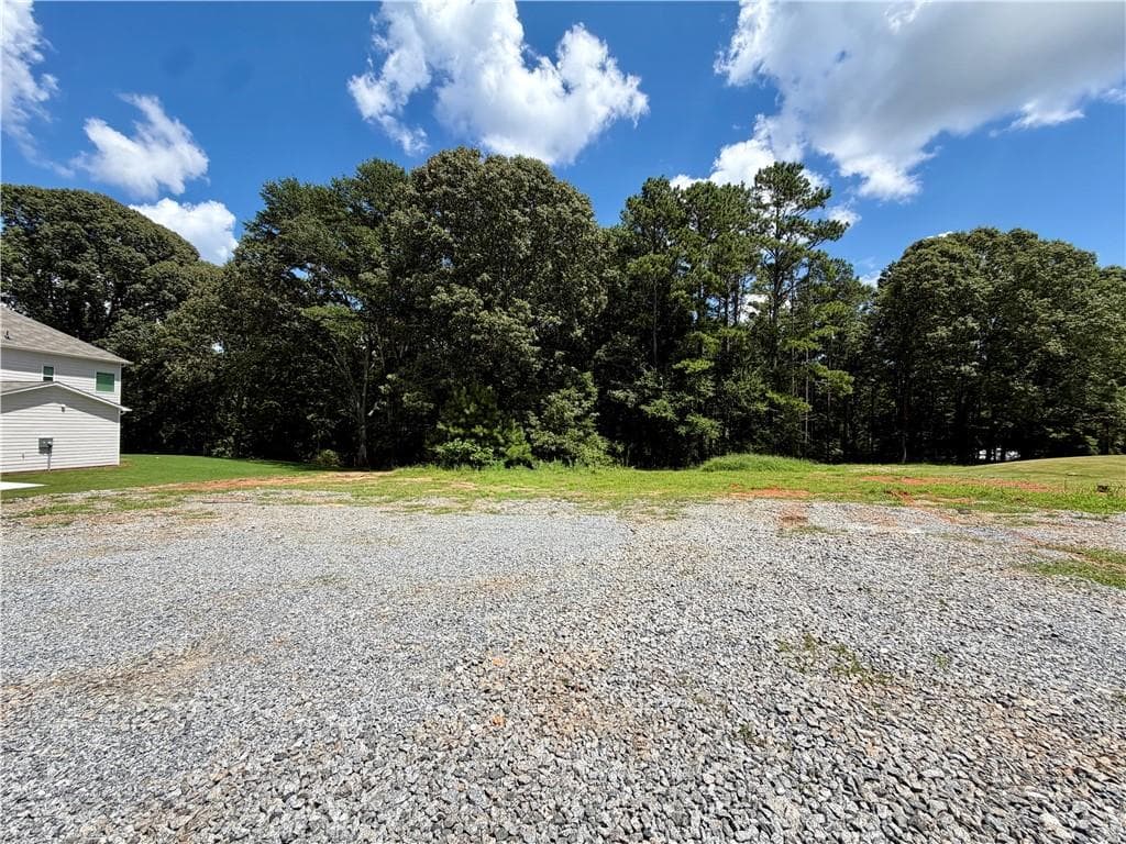 5 bedroom, 4 bathroom, 3,935 sq ft single family residence under contract at 6006 Little Ridge Road, Acworth, GA 30102 — photo 7