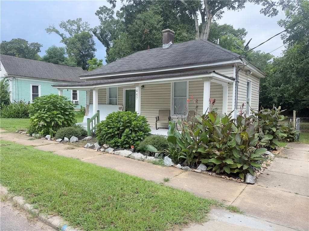 2 bedroom, 1 bathroom, 960 sq ft single family residence for sale at 447 N 9th Street, Griffin, GA 30223 — photo 3