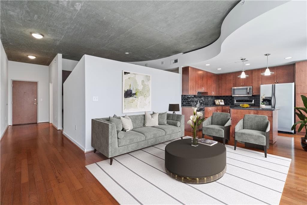 1 bedroom, 1 bathroom, 808 sq ft condominium for sale at 860 Peachtree Street 1612, Atlanta, GA 30308 — photo 2