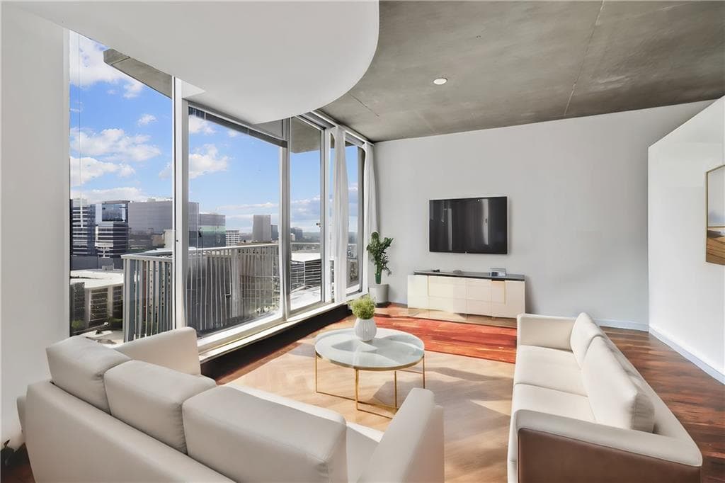 1 bedroom, 1 bathroom, 808 sq ft condominium for sale at 860 Peachtree Street 1612, Atlanta, GA 30308 — photo 8