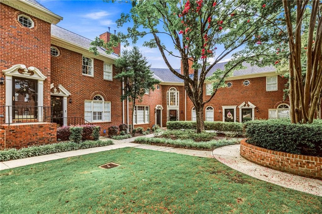 2 bedroom, 3 bathroom, 1,448 sq ft townhouse for sale at 12 Honour Avenue 7, Atlanta, GA 30305 — photo 1 of 31