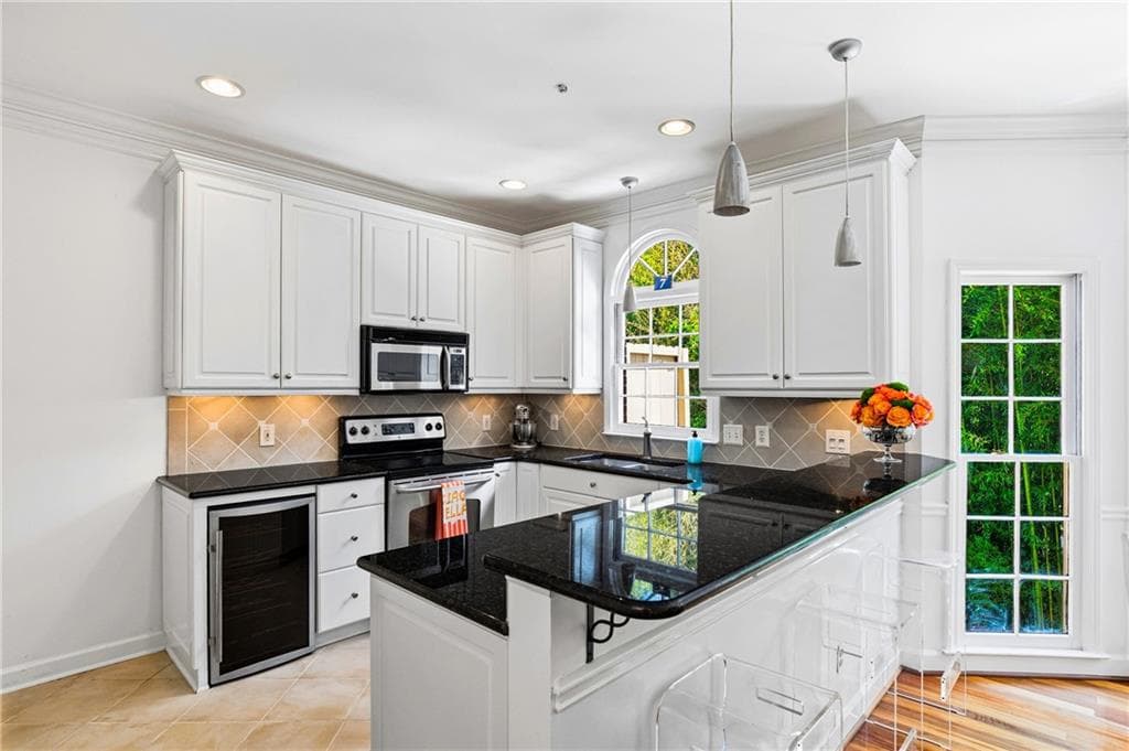 2 bedroom, 3 bathroom, 1,448 sq ft townhouse for sale at 12 Honour Avenue 7, Atlanta, GA 30305 — photo 10