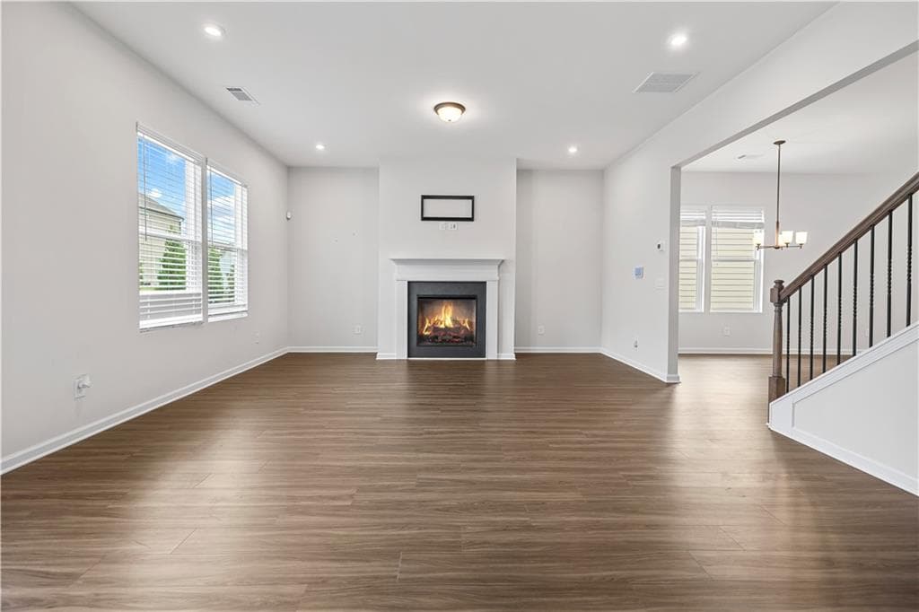 4 bedroom, 3 bathroom, 2,522 sq ft single family residence under contract at 3718 Annsbury Court, Lilburn, GA 30047 — photo 6