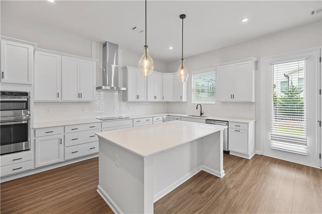 4 bedroom, 3 bathroom, 2,522 sq ft single family residence under contract at 3718 Annsbury Court, Lilburn, GA 30047 — photo 9