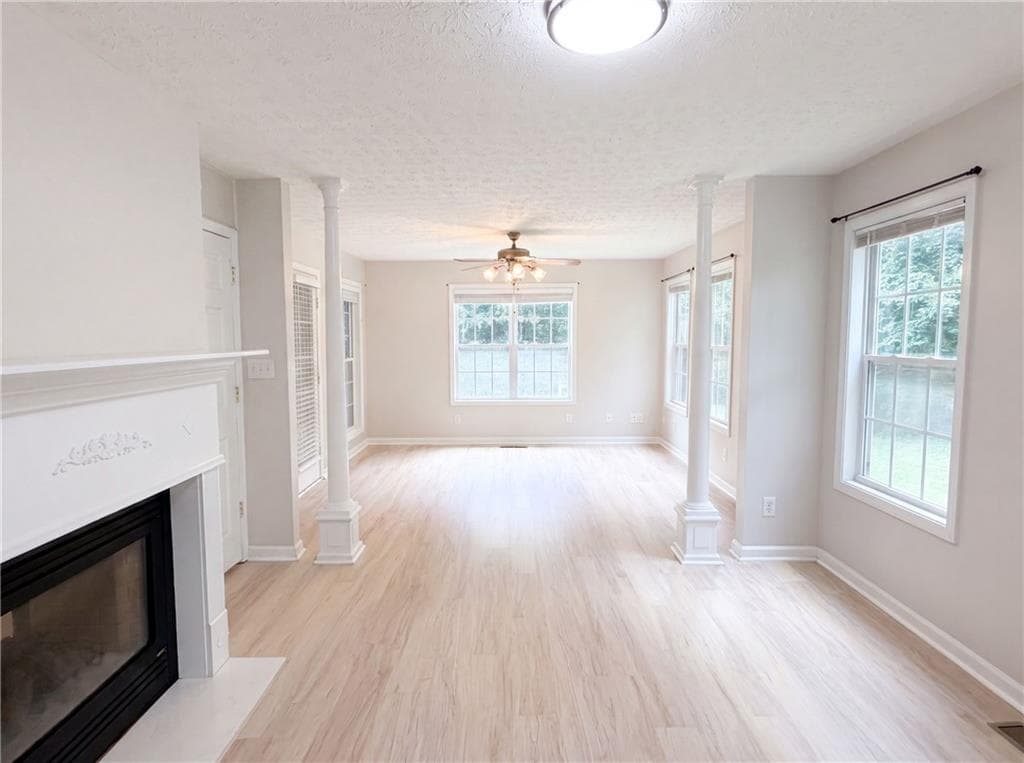 6 bedroom, 5 bathroom, 4,332 sq ft single family residence for sale at 3041 Turner Church Road, Mcdonough, GA 30252 — photo 3