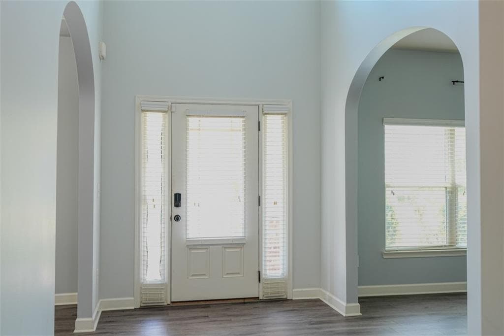 5 bedroom, 3 bathroom, 3,028 sq ft single family residence for rent at 921 Prather Court, Loganville, GA 30052 for $2,700 a month — photo 4