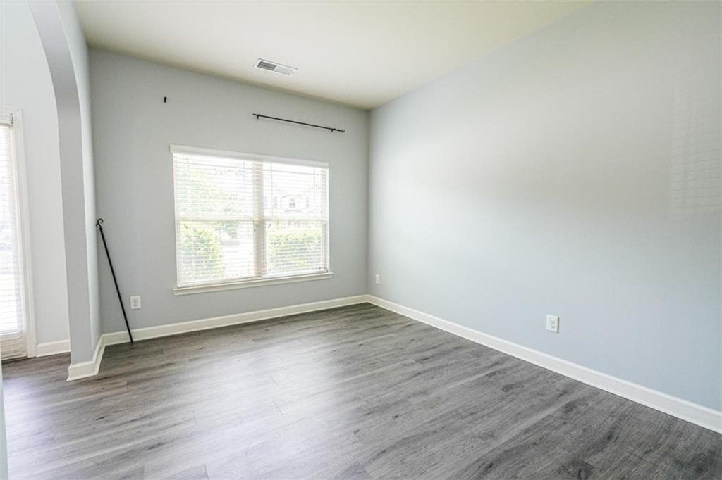 5 bedroom, 3 bathroom, 3,028 sq ft single family residence for rent at 921 Prather Court, Loganville, GA 30052 for $2,700 a month — photo 7