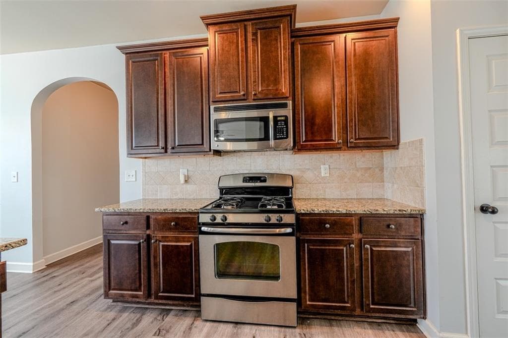 5 bedroom, 3 bathroom, 3,028 sq ft single family residence for rent at 921 Prather Court, Loganville, GA 30052 for $2,700 a month — photo 9