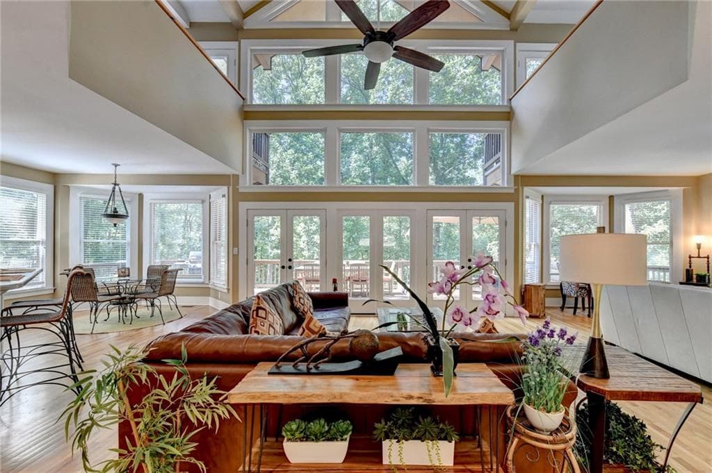 4 bedroom, 5 bathroom, 3,884 sq ft single family residence for sale at 9035 Walnut Cove Lane, Gainesville, GA 30506 — photo 3