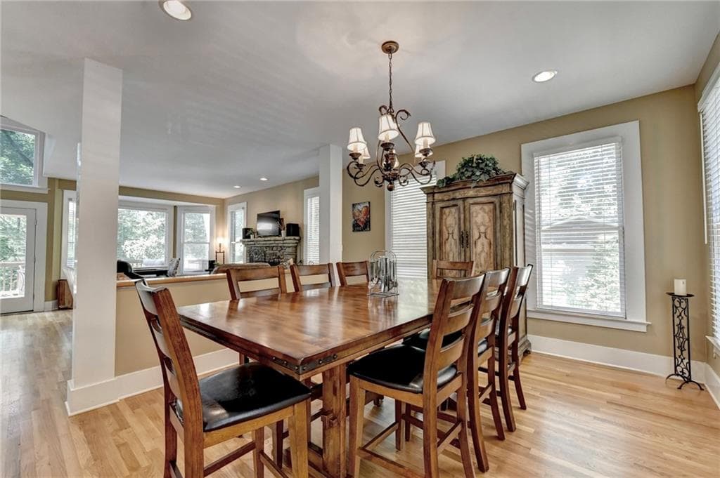 4 bedroom, 5 bathroom, 3,884 sq ft single family residence for sale at 9035 Walnut Cove Lane, Gainesville, GA 30506 — photo 8