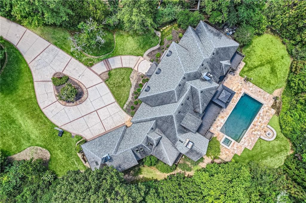 6 bedroom, 9 bathroom, 10,519 sq ft single family residence for sale at 4500 Powers Ferry Road, Atlanta, GA 30327 — photo 5