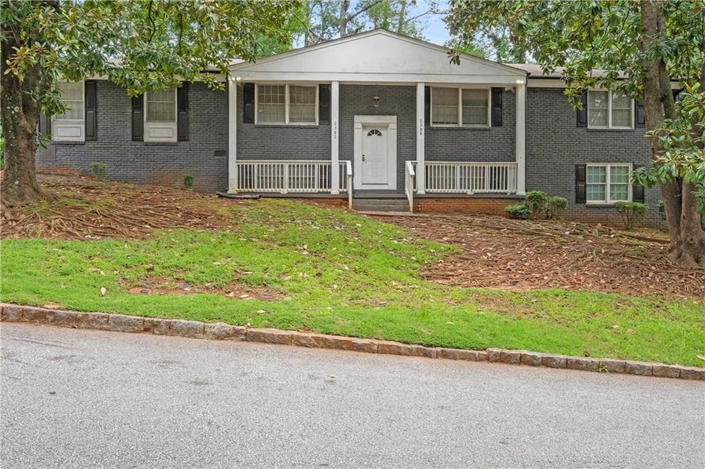 3 bedroom, 2 bathroom, 1,300 sq ft quadruplex for rent at 2382 Peachwood Circle 82A, Atlanta, GA 30345 for $1,950 a month