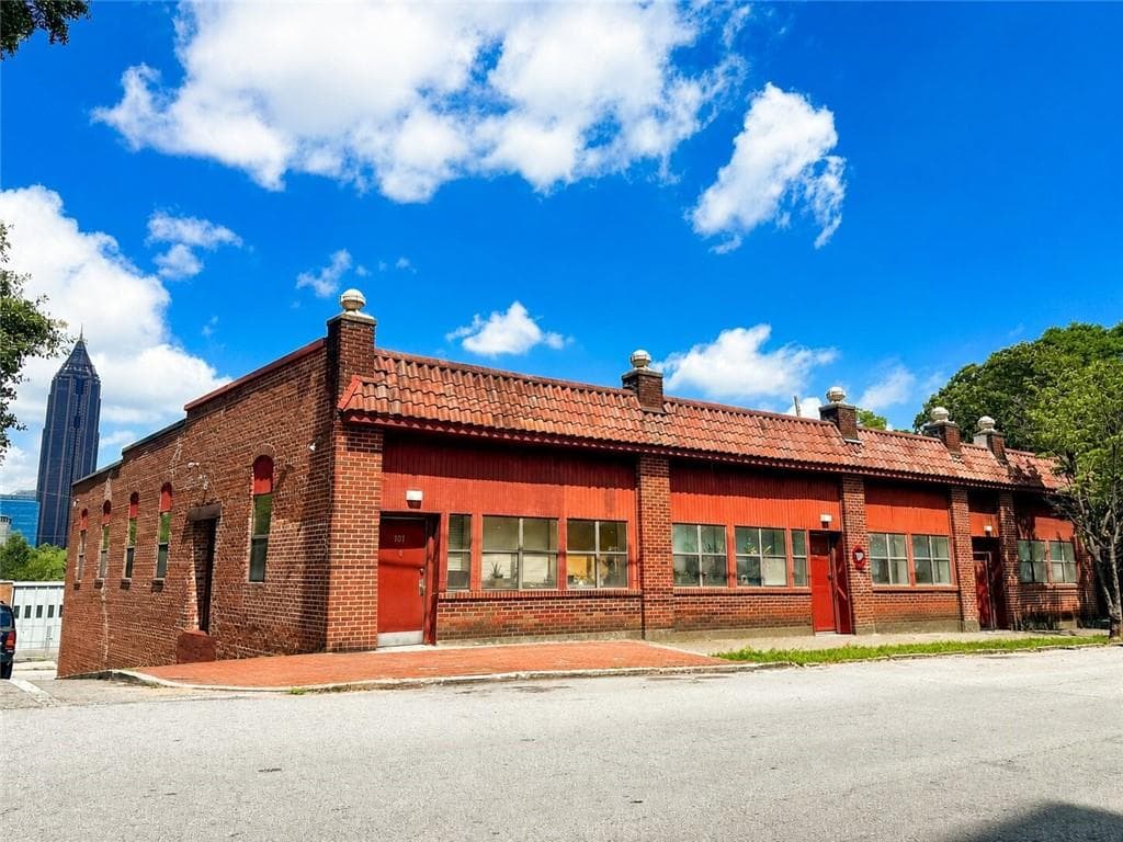 triplex for sale at 530 Parkway Drive, Atlanta, GA 30308 — photo 2