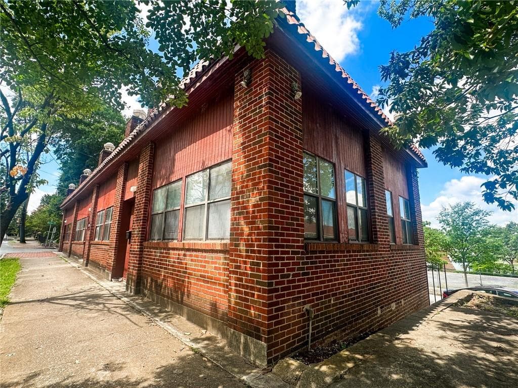 triplex for sale at 530 Parkway Drive, Atlanta, GA 30308 — photo 6