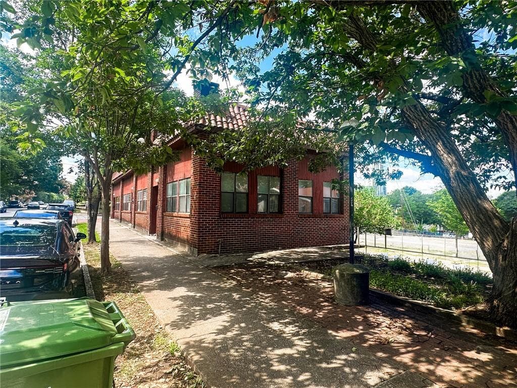 triplex for sale at 530 Parkway Drive, Atlanta, GA 30308 — photo 8