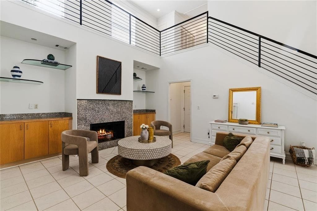 3 bedroom, 3 bathroom, 2,788 sq ft single family residence for sale at 1366 Brookhaven Village Circle, Atlanta, GA 30319 — photo 5