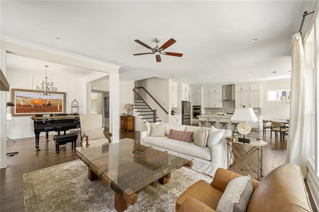 6 bedroom, 5 bathroom, 4,196 sq ft single family residence for sale at 380 Braeden Way, Alpharetta, GA 30009 — photo 3