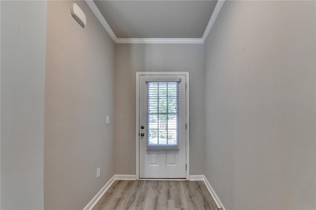 3 bedroom, 3 bathroom, 1,928 sq ft townhouse for sale at 1864 Shetley Creek Drive, Norcross, GA 30071 — photo 5