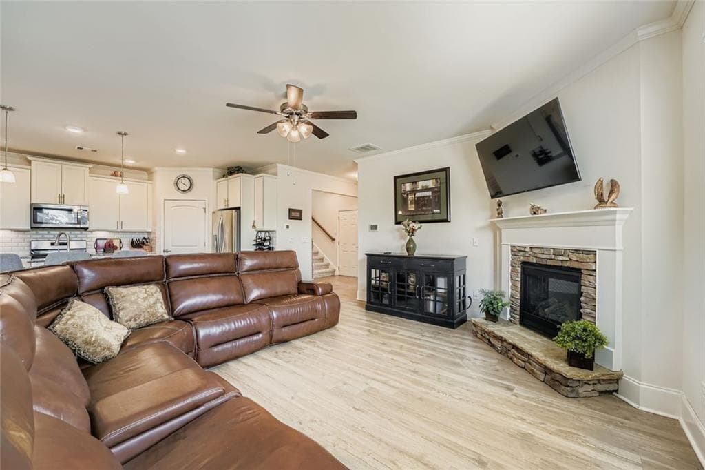 4 bedroom, 3 bathroom, 3,110 sq ft single family residence under contract at 137 Cranberry Blossom Way, Dallas, GA 30132 — photo 6