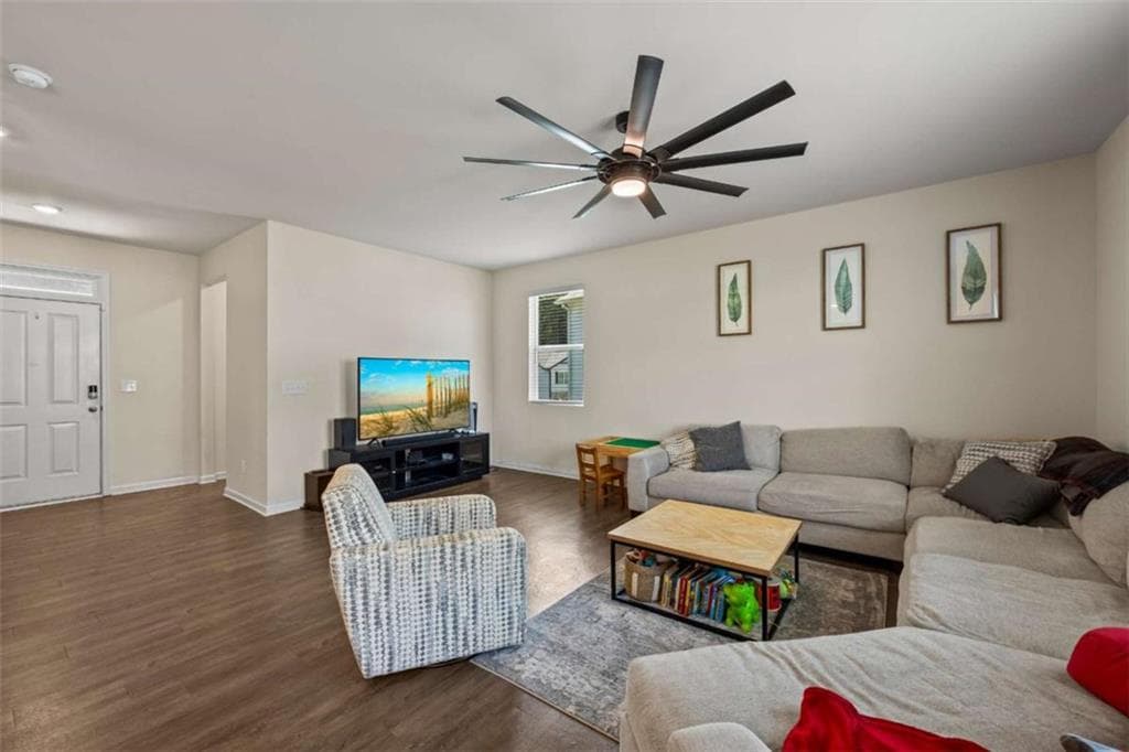 4 bedroom, 3 bathroom, 2,115 sq ft single family residence for sale at 178 Starbuck Parkway, Pendergrass, GA 30567 — photo 7