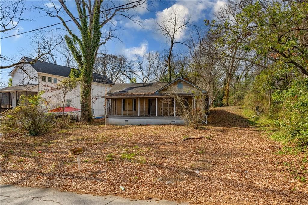 2 bedroom, 1 bathroom, 1,348 sq ft single family residence for sale at 2965 Pearl Street, East Point, GA 30344 — photo 2