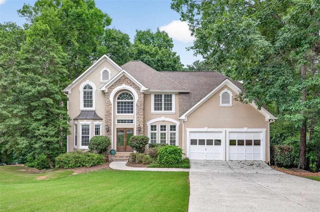 6 bedroom, 4 bathroom, 4,977 sq ft single family residence for rent at 4582 Campenille Court, Suwanee, GA 30024 for $3,495 a month — photo 2