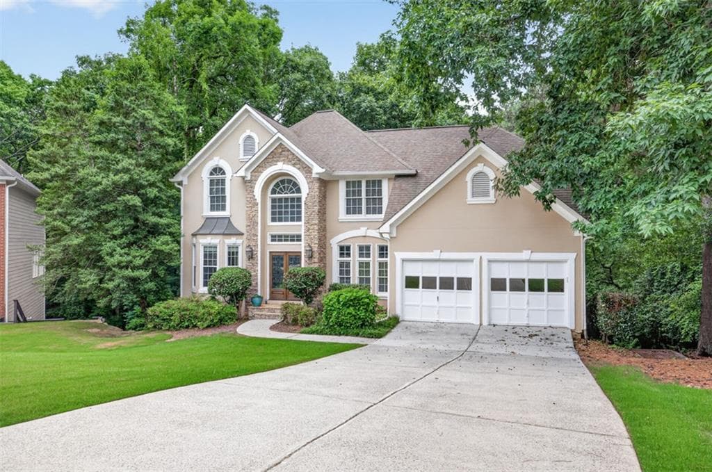 6 bedroom, 4 bathroom, 4,977 sq ft single family residence for rent at 4582 Campenille Court, Suwanee, GA 30024 for $3,495 a month — photo 3