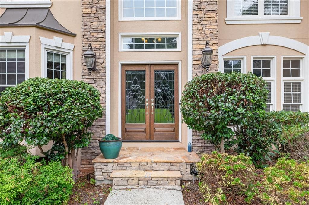 6 bedroom, 4 bathroom, 4,977 sq ft single family residence for rent at 4582 Campenille Court, Suwanee, GA 30024 for $3,495 a month — photo 5