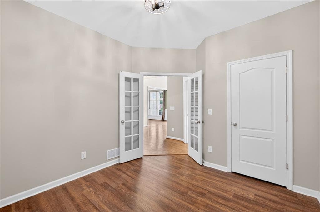 6 bedroom, 4 bathroom, 4,977 sq ft single family residence for rent at 4582 Campenille Court, Suwanee, GA 30024 for $3,495 a month — photo 10