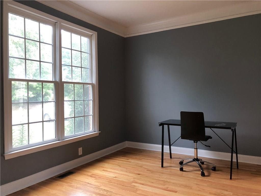 5 bedroom, 4 bathroom single family residence for rent at 1917 Barrett Knoll Circle, Kennesaw, GA 30152 for $3,495 a month — photo 4