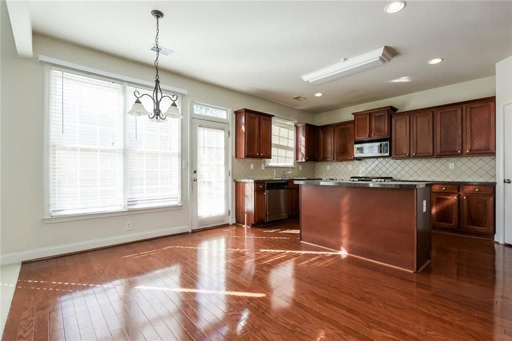 5 bedroom, 3 bathroom, 2,686 sq ft single family residence for rent at 669 Maple Grove Way, Marietta, GA 30066 for $2,895 a month — photo 9