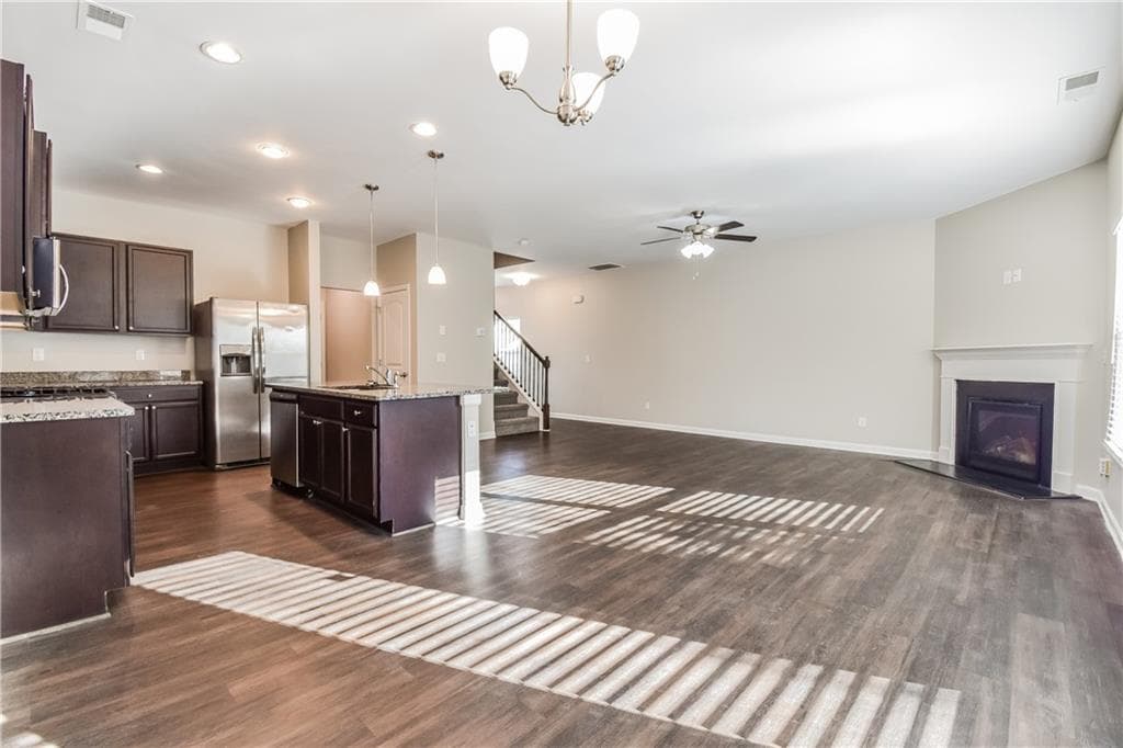 3 bedroom, 3 bathroom, 1,966 sq ft single family residence for rent at 4995 Rapahoe Trail, Atlanta, GA 30349 for $2,340 a month — photo 10