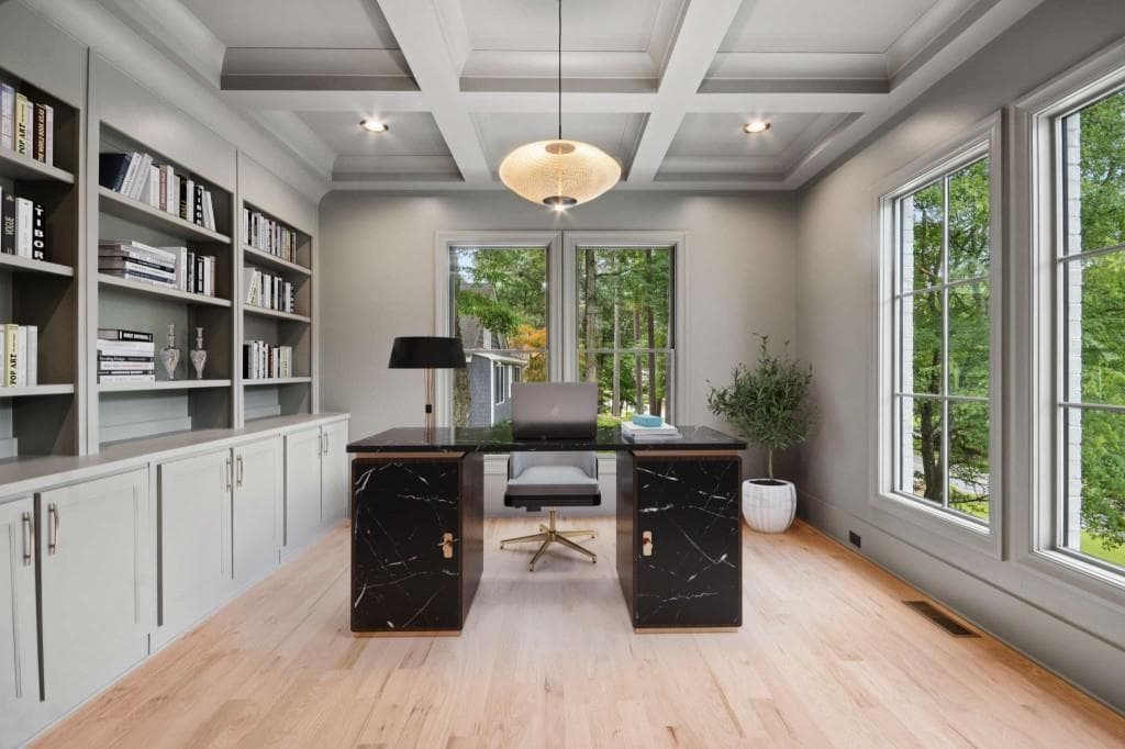 6 bedroom, 8 bathroom, 7,500 sq ft single family residence under contract at 328 Mirador Court, Marietta, GA 30068 — photo 3