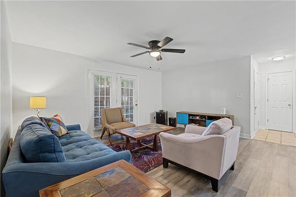 2 bedroom, 2 bathroom, 1,225 sq ft condominium for sale at 706 Brighton Point, Sandy Springs, GA 30328 — photo 10
