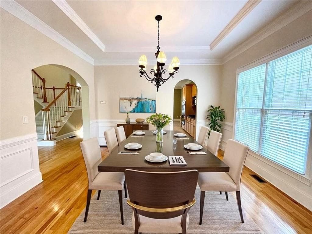 4 bedroom, 3 bathroom, 3,391 sq ft single family residence for rent at 455 Wembley Circle, Sandy Springs, GA 30328 for $3,995 a month — photo 10