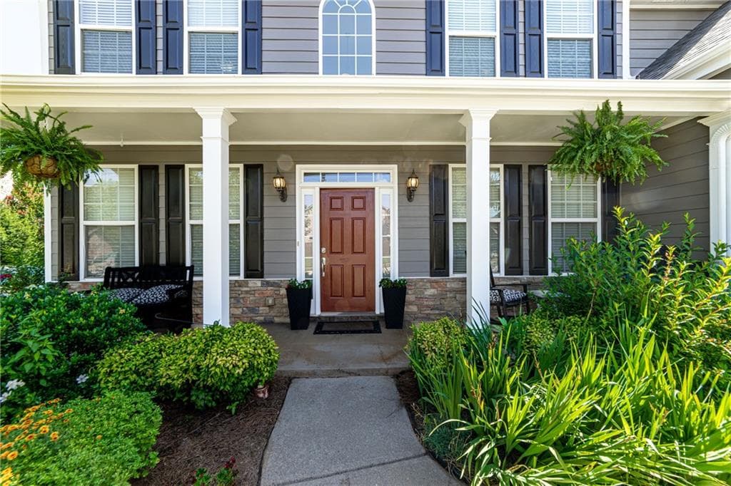 5 bedroom, 3 bathroom, 3,070 sq ft single family residence for sale at 2445 Fisk Falls Drive, Braselton, GA 30517 — photo 2