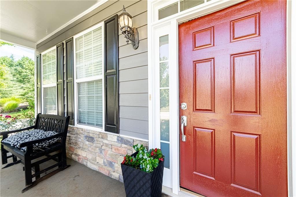 5 bedroom, 3 bathroom, 3,070 sq ft single family residence for sale at 2445 Fisk Falls Drive, Braselton, GA 30517 — photo 4